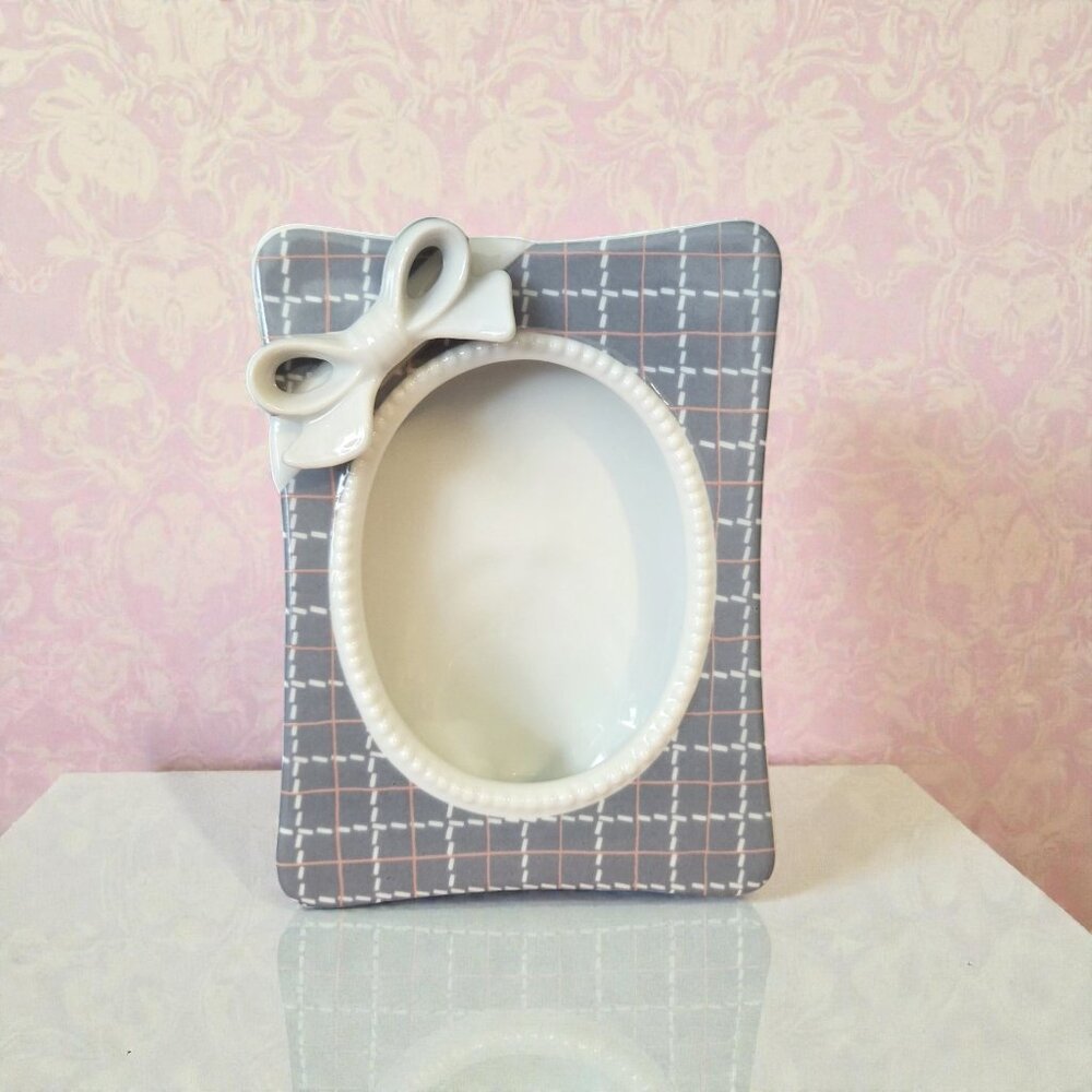 Ceramic Grey and White Plaid Picture Frame with 3D Bow